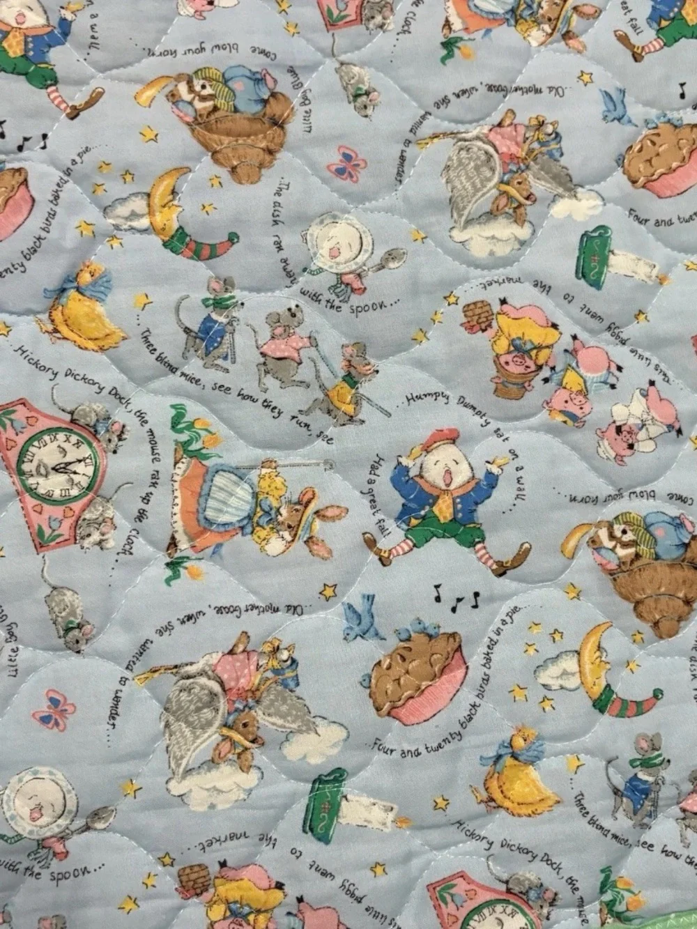Baby Blanket Quilt Crib Nursery Rhymes Old Woman Who Lived In A Shoe 33x42.5”